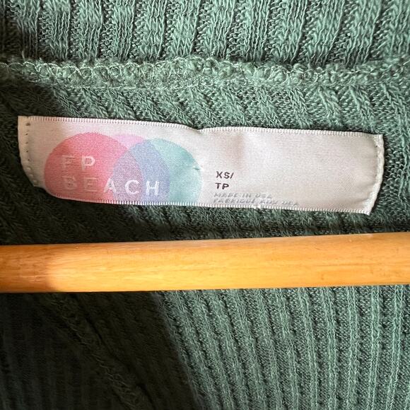 FP Beach Free People Top Womens SZ XS Green World Traveler Cowl Neck Split Back - Picture 2 of 14